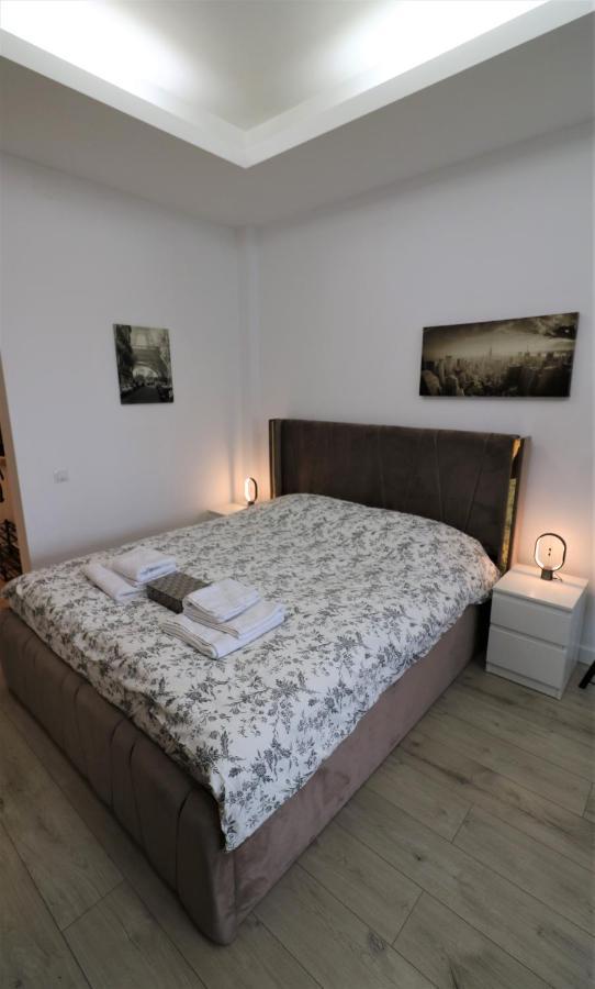 Charming City Center Apartment - Free Minibar Bucareste Exterior foto