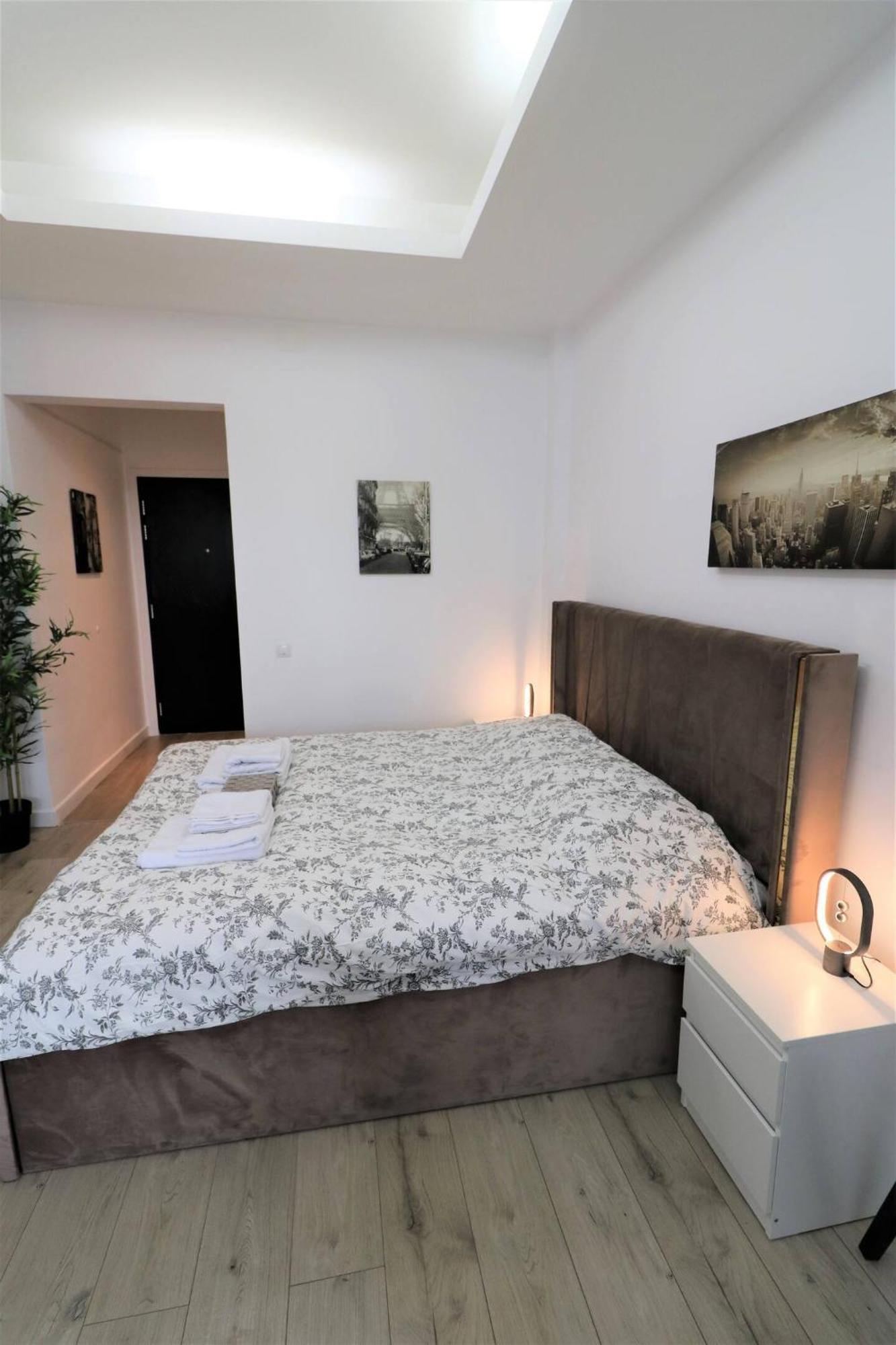 Charming City Center Apartment - Free Minibar Bucareste Exterior foto